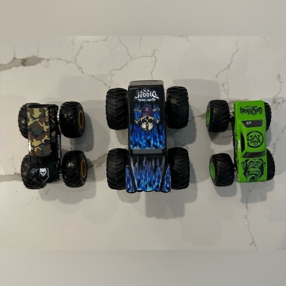 Mattel hot wheels toy car monster truck plastic  x3 gas monkey, digger and Braun - Picture 1 of 12